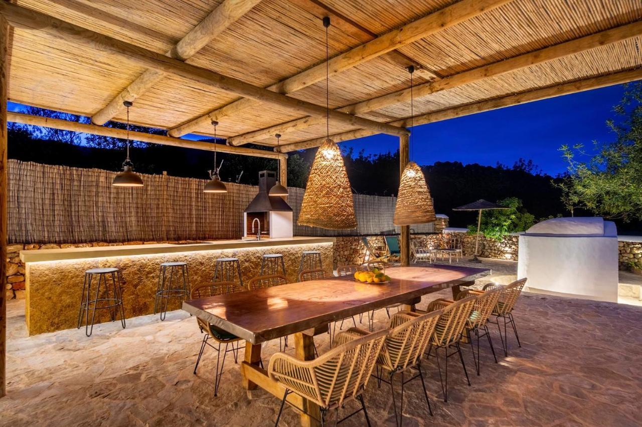 Mateu Holiday home