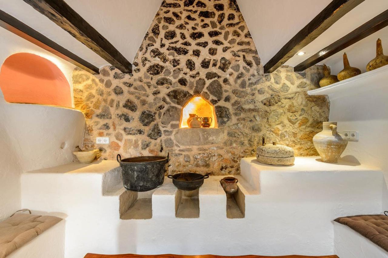 Mateu Holiday home *